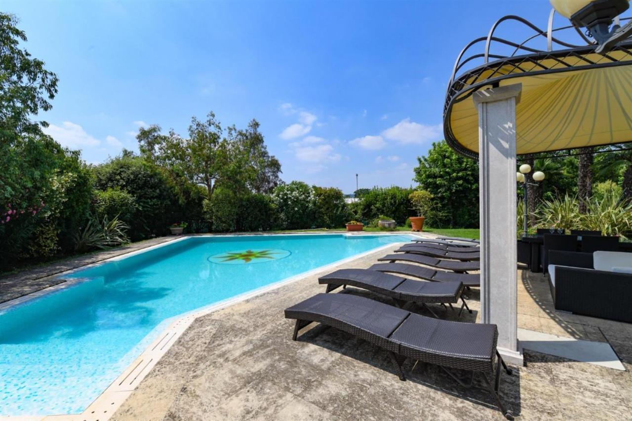 Private Luxury Villa With Pool Moniga del Garda 外观 照片