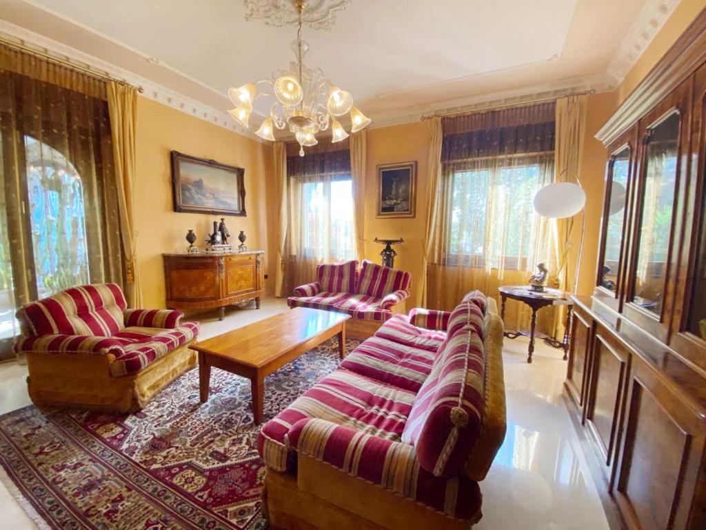 Private Luxury Villa With Pool Moniga del Garda 外观 照片