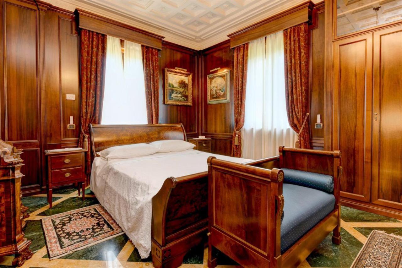 Private Luxury Villa With Pool Moniga del Garda 外观 照片