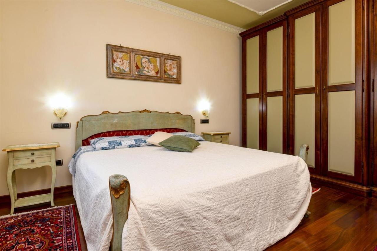 Private Luxury Villa With Pool Moniga del Garda 外观 照片