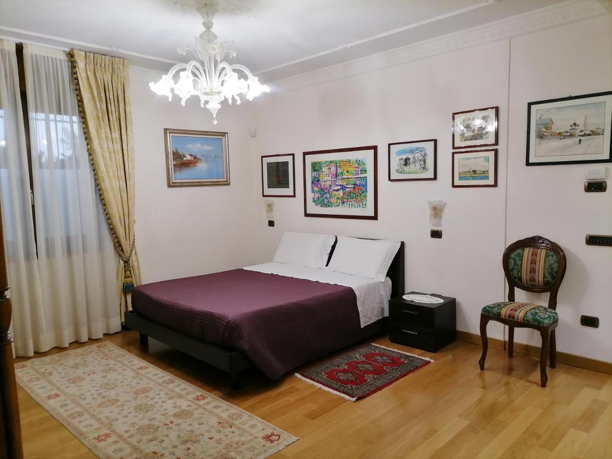 Private Luxury Villa With Pool Moniga del Garda 外观 照片